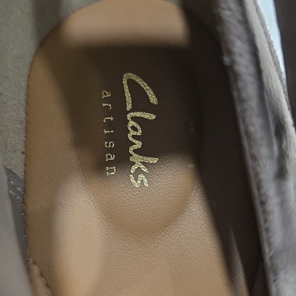 Clarks Wynnmere Fox Ankle Wedge Pump. Size 8.5 - Picture 4 of 10